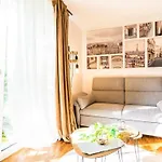 Black Mirror By Interhome * Detmold