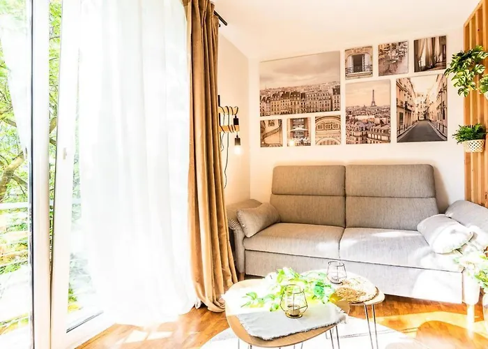 Black Mirror By Interhome * Detmold